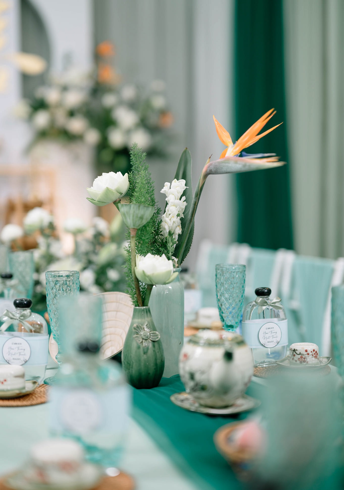 Decor cầu thang tone xanh