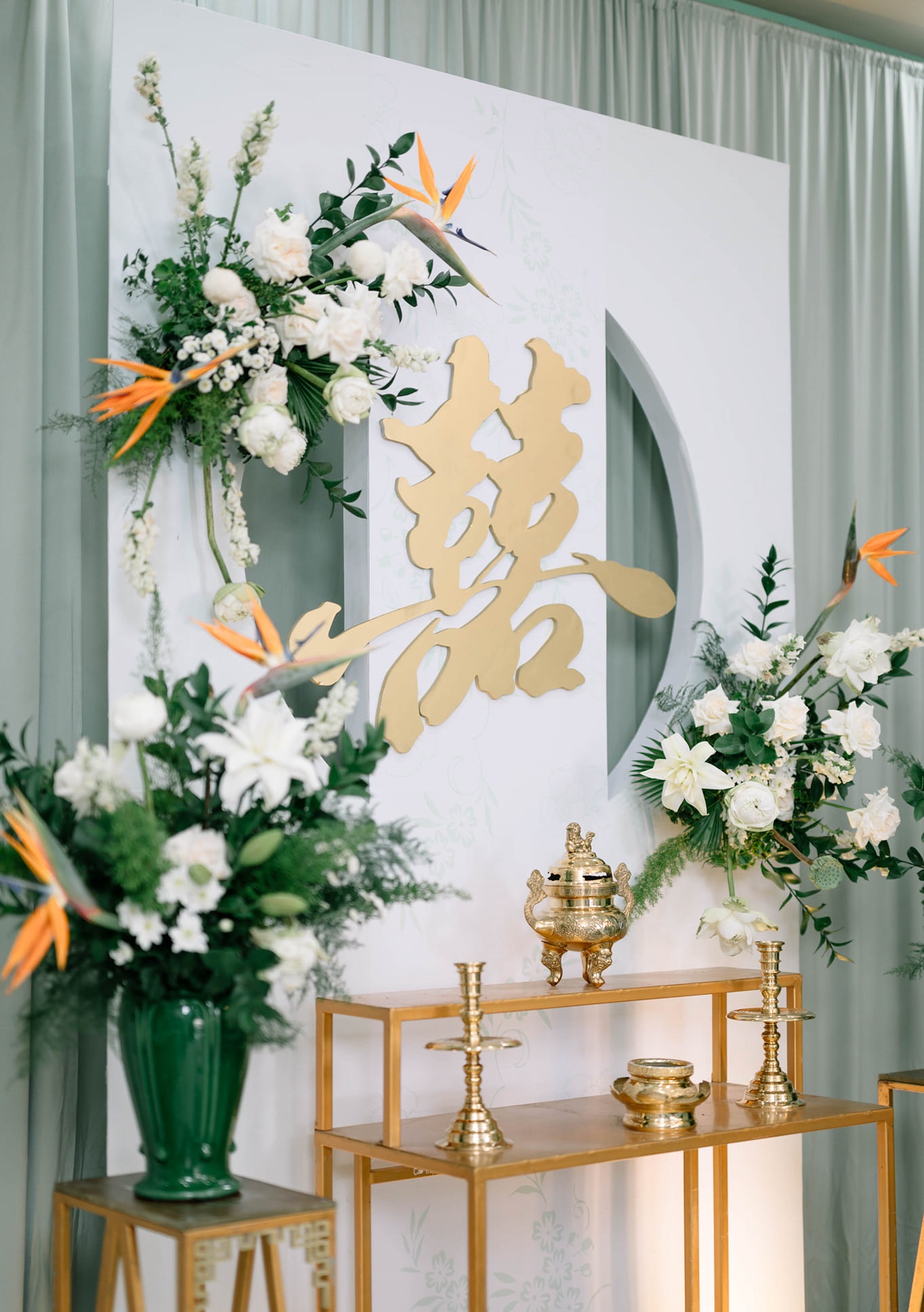 Chi tiết ấm trà bàn họ tone xanh